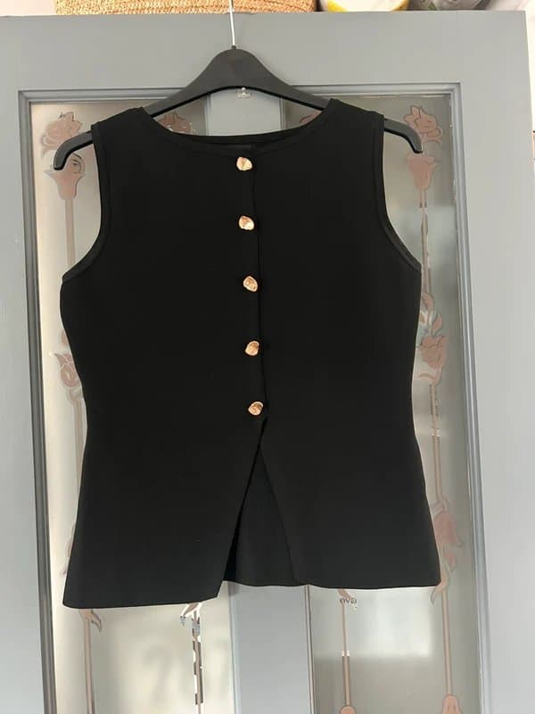 ASOS Design Asos design black knitted waistcoat top