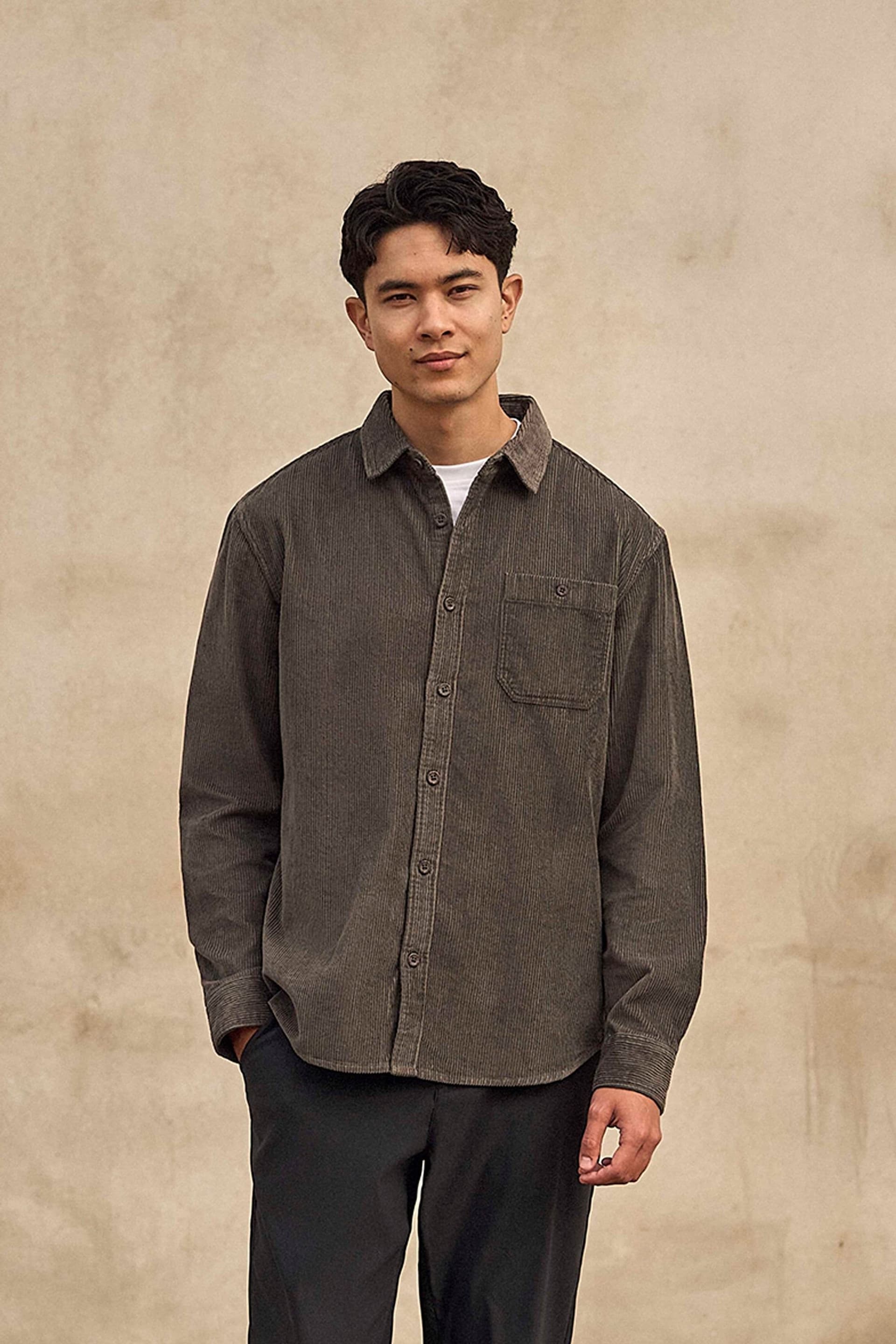 Animal Animal Men's 'Lewis' Comfortable Casual 100% Cotton Collared Button Down Cord Shirt in Khaki