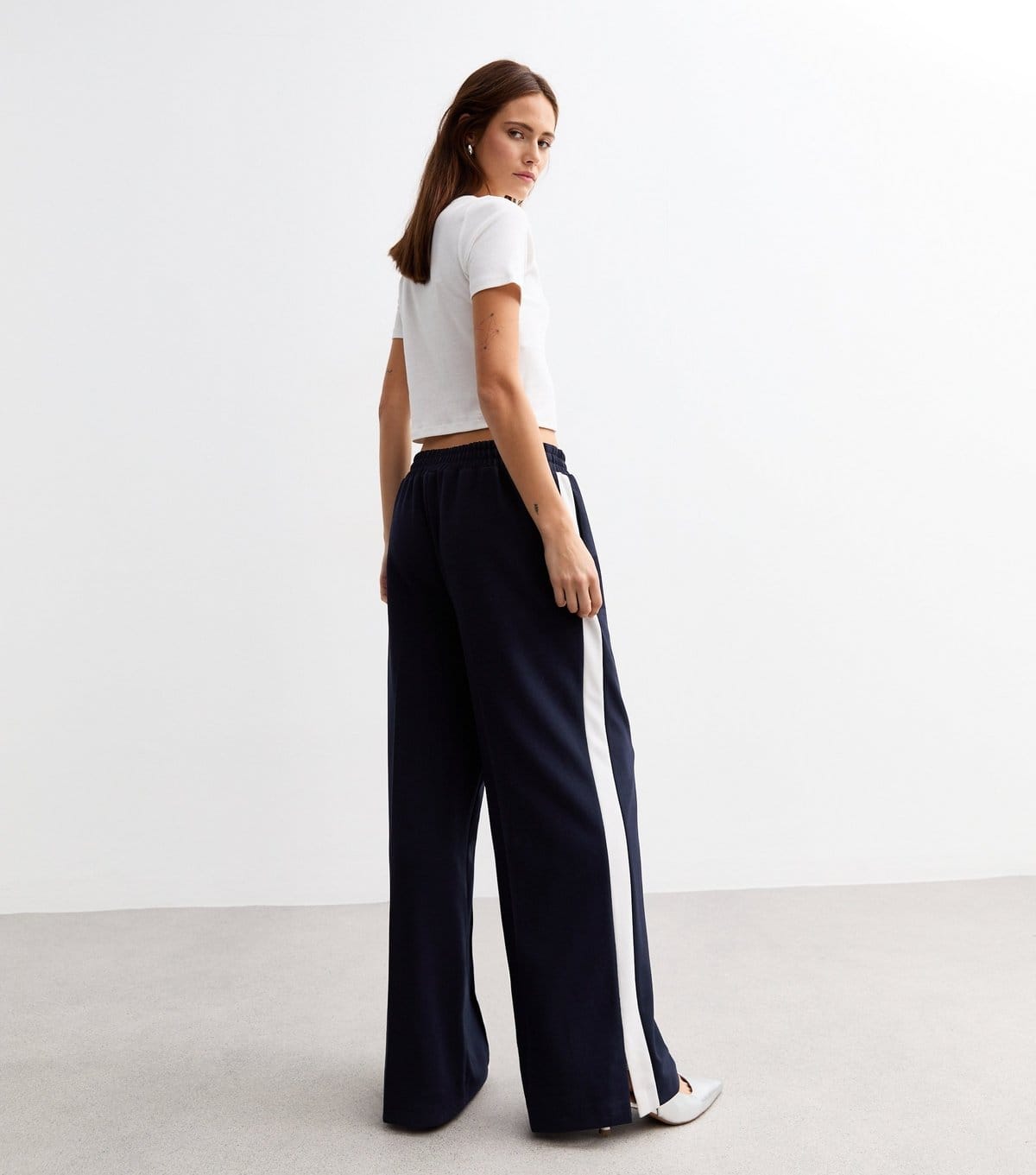 New Look Women's Navy Stripe Trimmed Tailored Wide Leg Joggers New Look - 4
