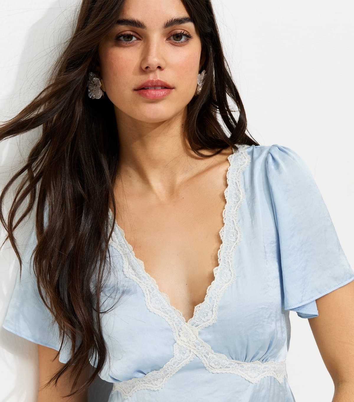 New Look Women's Light Blue Lace Trim Flutter Sleeve Satin Tea Top New Look