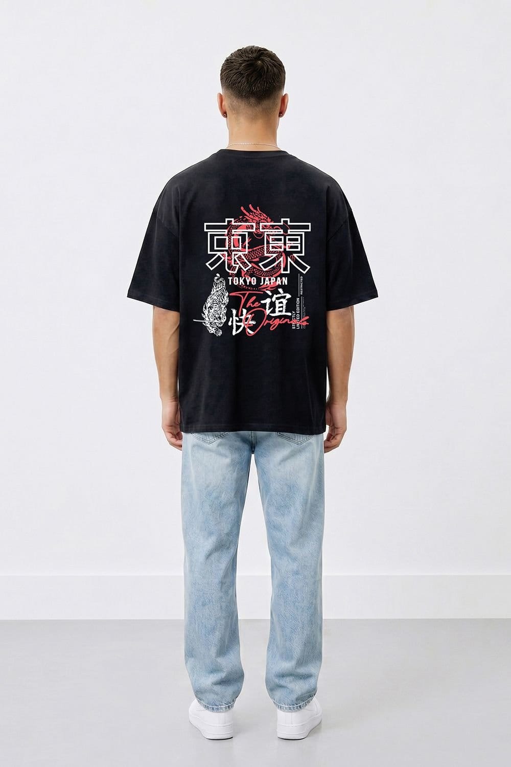 LONDON ATTITUDE LONDON ATTITUDE Men's Tokyo Dragon Oversized Heavyweight Cotton T-Shirt in Black - 4