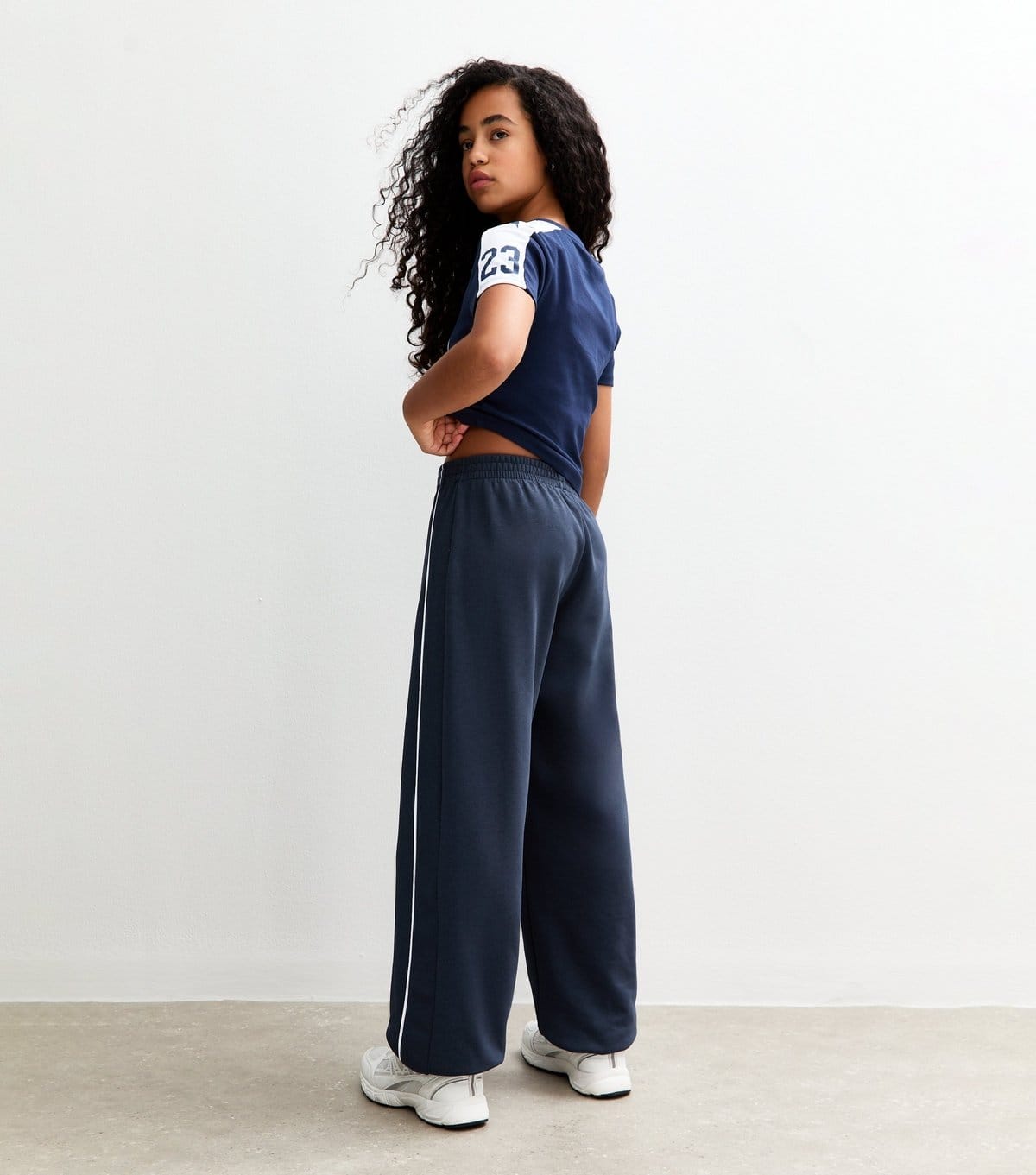 New Look Girls' Navy Contrast Trim Cuffed Joggers New Look - 4