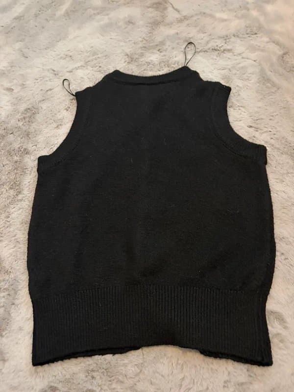 New Look New Look Black Knitted Waistcoat 8