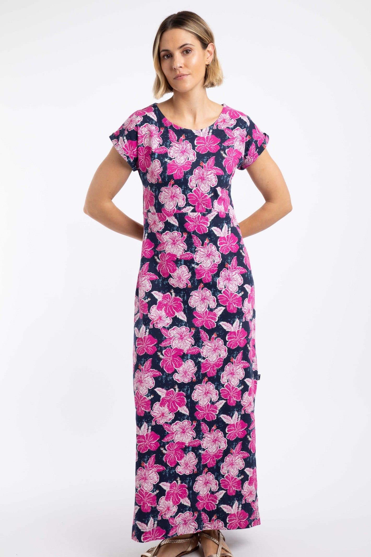 Weird Fish Weird Fish Women's Mirren Printed Maxi Dress in Mid Navy