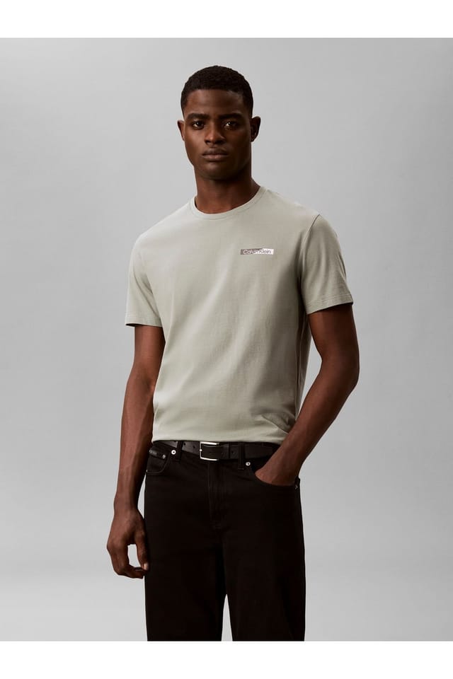 Calvin Klein Calvin Klein Men's Ss Split Standard Graphic Tee Shadow in Grey - 2