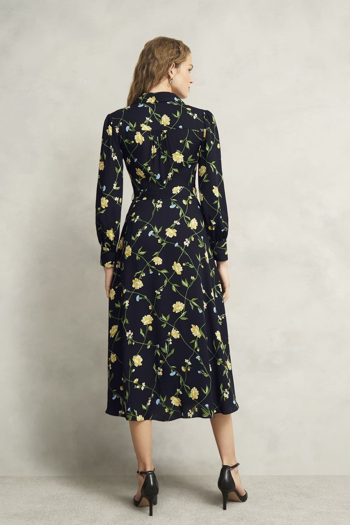 Hobbs London Hobbs London Women's Everly Long Sleeve V-Neck Midi Dress in Dark Navy - 4