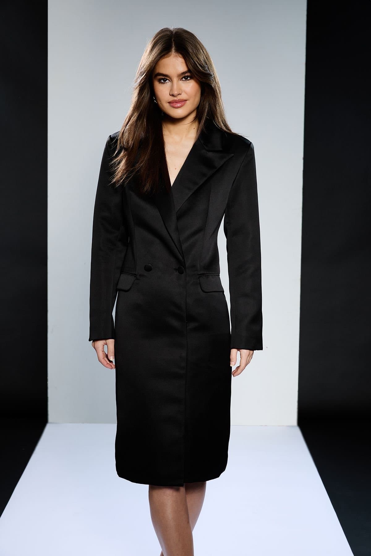 RUNWAY 1.8.1.8 RUNWAY 1.8.1.8 Women's Satin Double Breasted Blazer Dress in Black