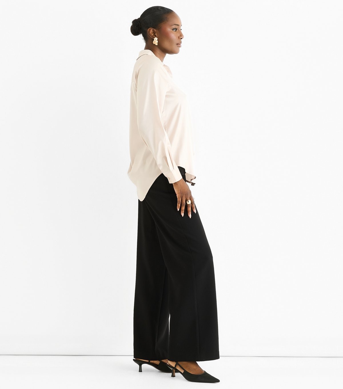 Gini London Women's Cream Satin Loose Fit Shirt Gini London New Look - 3