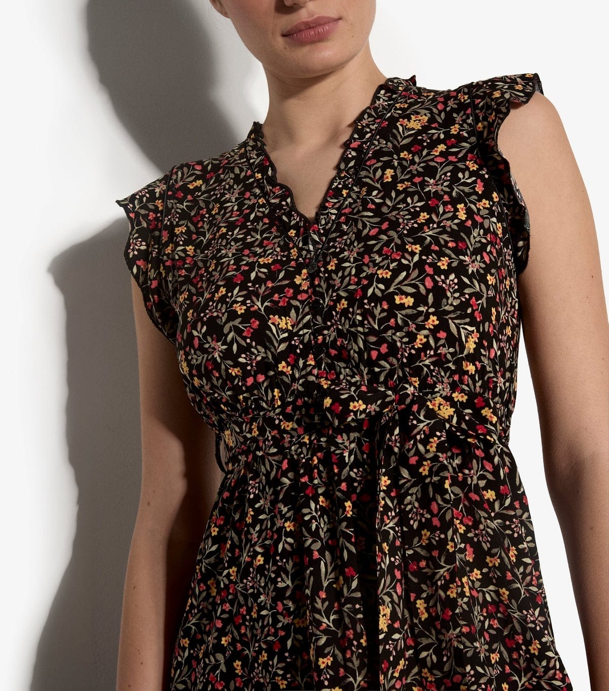 Apricot Women's Black Flower Print Ruffle Trim Mini Dress Apricot New Look - 4