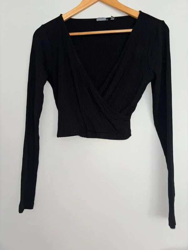 ASOS Long sleeve cropped black top - size 14 ASOS