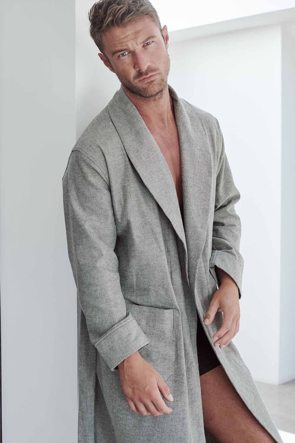 British Boxers British Boxers Men's 'Whitby Jet' Herringbone Brushed Cotton Dressing Gown in Dark Grey