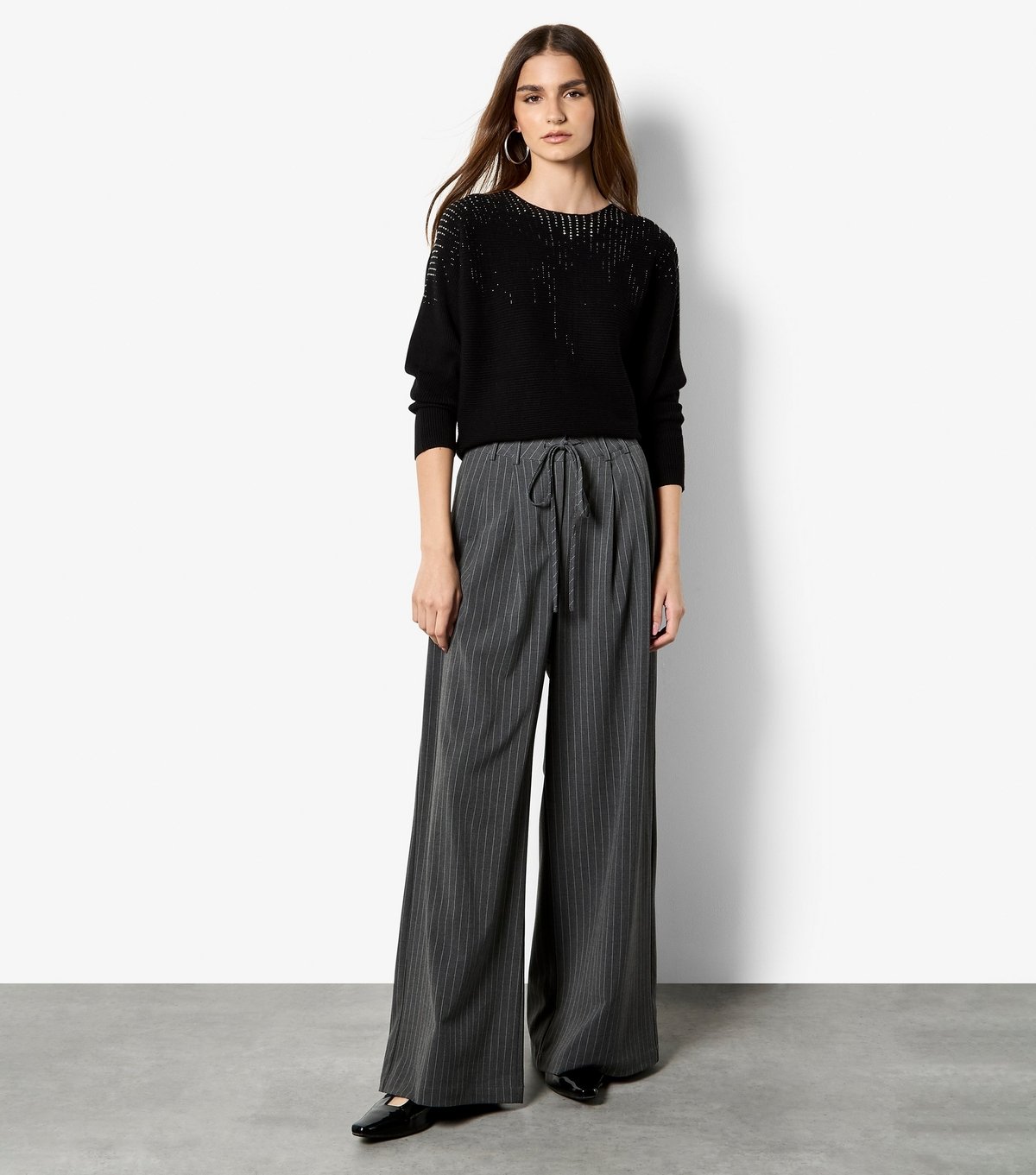 Apricot Women's Black Gradual Sparkle Batwing Jumper Apricot New Look - 2