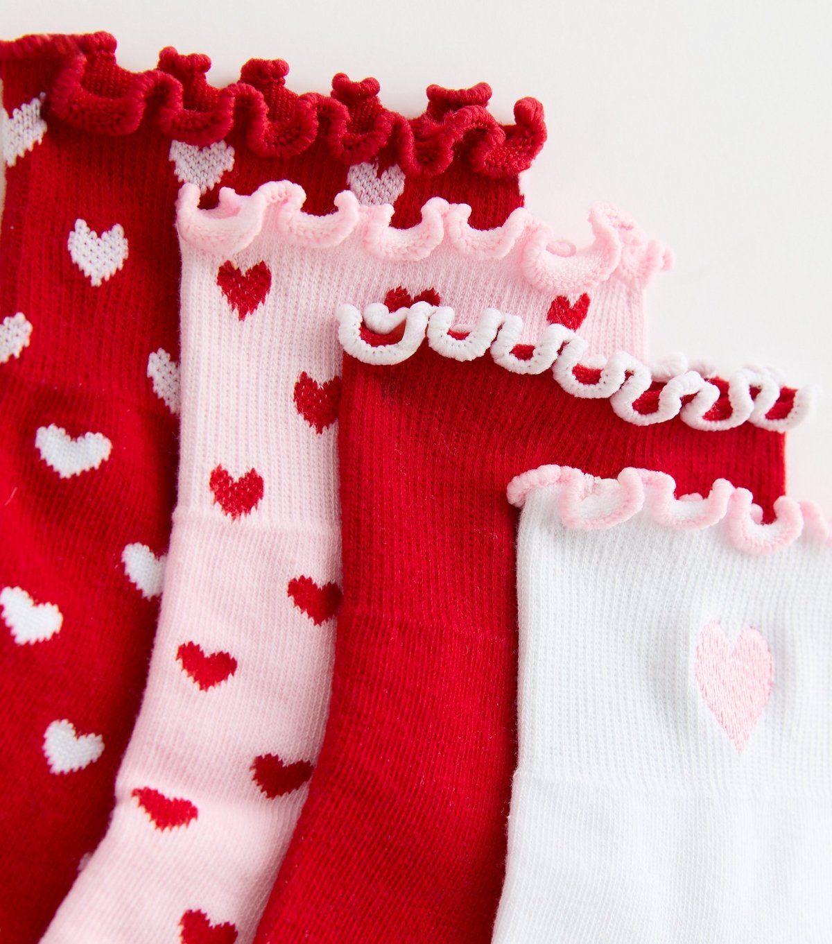 New Look Pack of 4 Red Frill Top Heart Trainer Socks New Look - 2