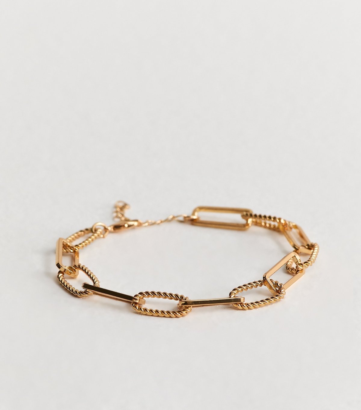 New Look Gold Tone Chain Link Bracelet New Look - 3