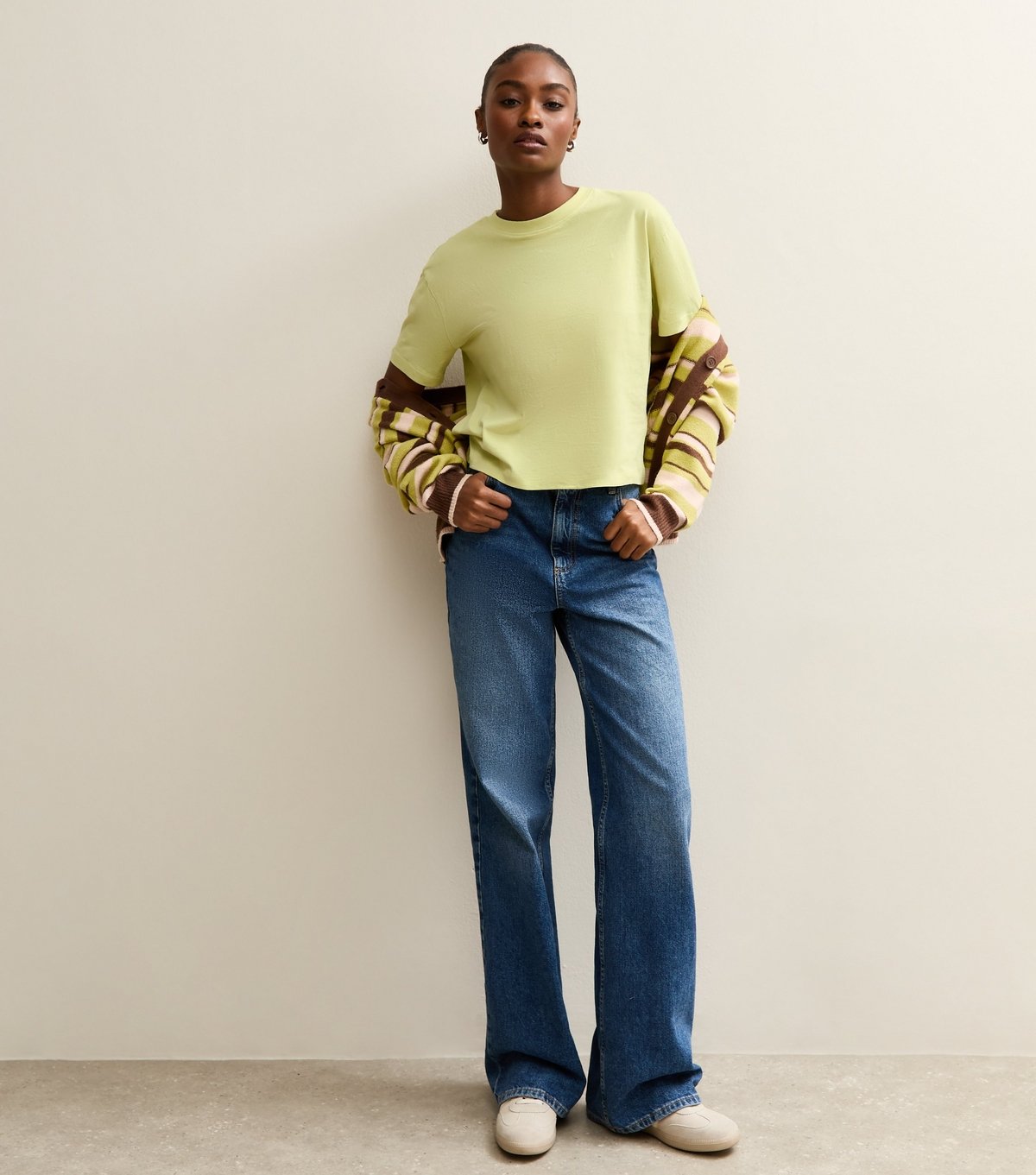 New Look Women's Light Green Cotton Boxy Fit T-Shirt New Look - 3