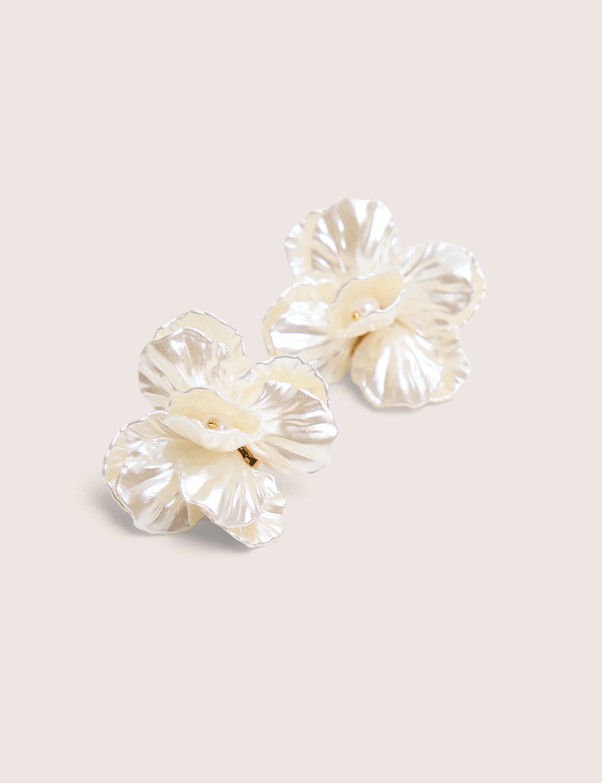 Public Desire Flower Stud Earring Pearl White - 2