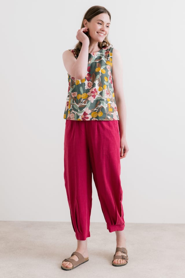Lily & Me Lily & Me Women's Sail Linen Blend Cropped Trousers in Pink - 3