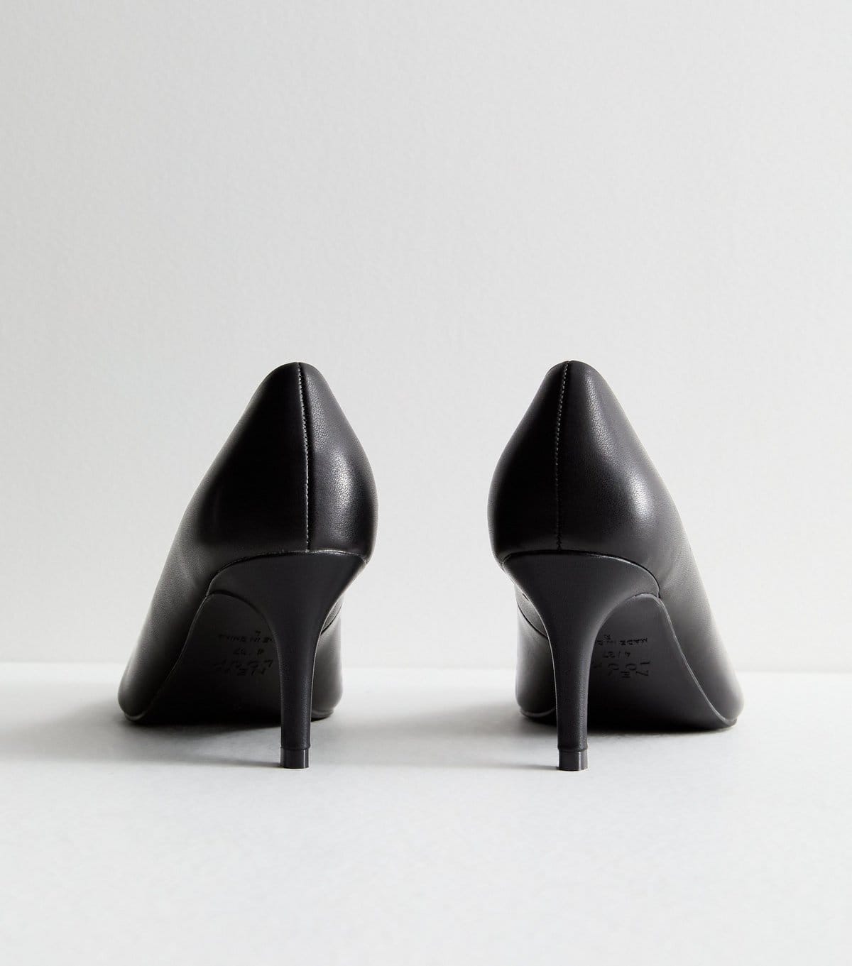 New Look Women's Wide Fit Black Leather-Look Stiletto Heel Court Shoes New Look - 4