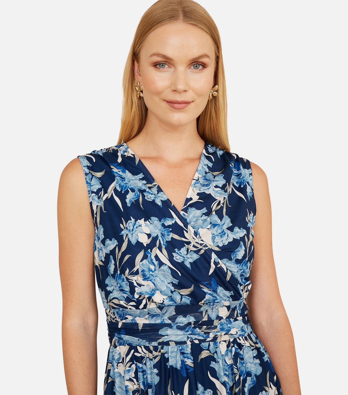 Yumi Women's Blue Floral Print Wrap Front Midi Dress Yumi New Look - 3