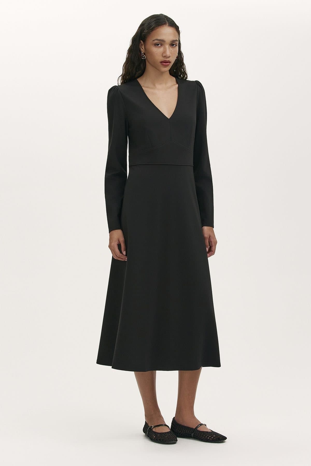 Finery London Finery London Women's Seraphina Ponte Jersey V Neck Midi Dress in Black