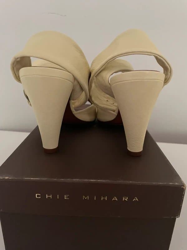 Chie Mihara Chie Mahara Vintage ankle wrap sandals New with Box size 38.5