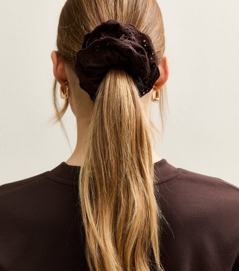 New Look Brown Broderie Anglaise Frill Scrunchie New Look - 1
