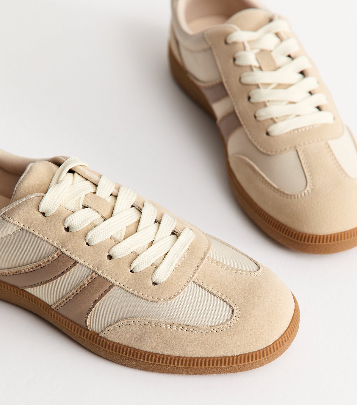 New Look Women's Off White Contrast Panel Gum Sole Trainers Vegan New Look - 3