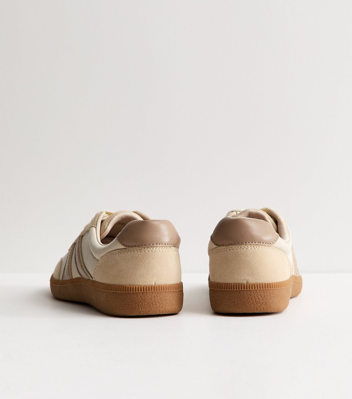 New Look Women's Off White Contrast Panel Gum Sole Trainers Vegan New Look - 4