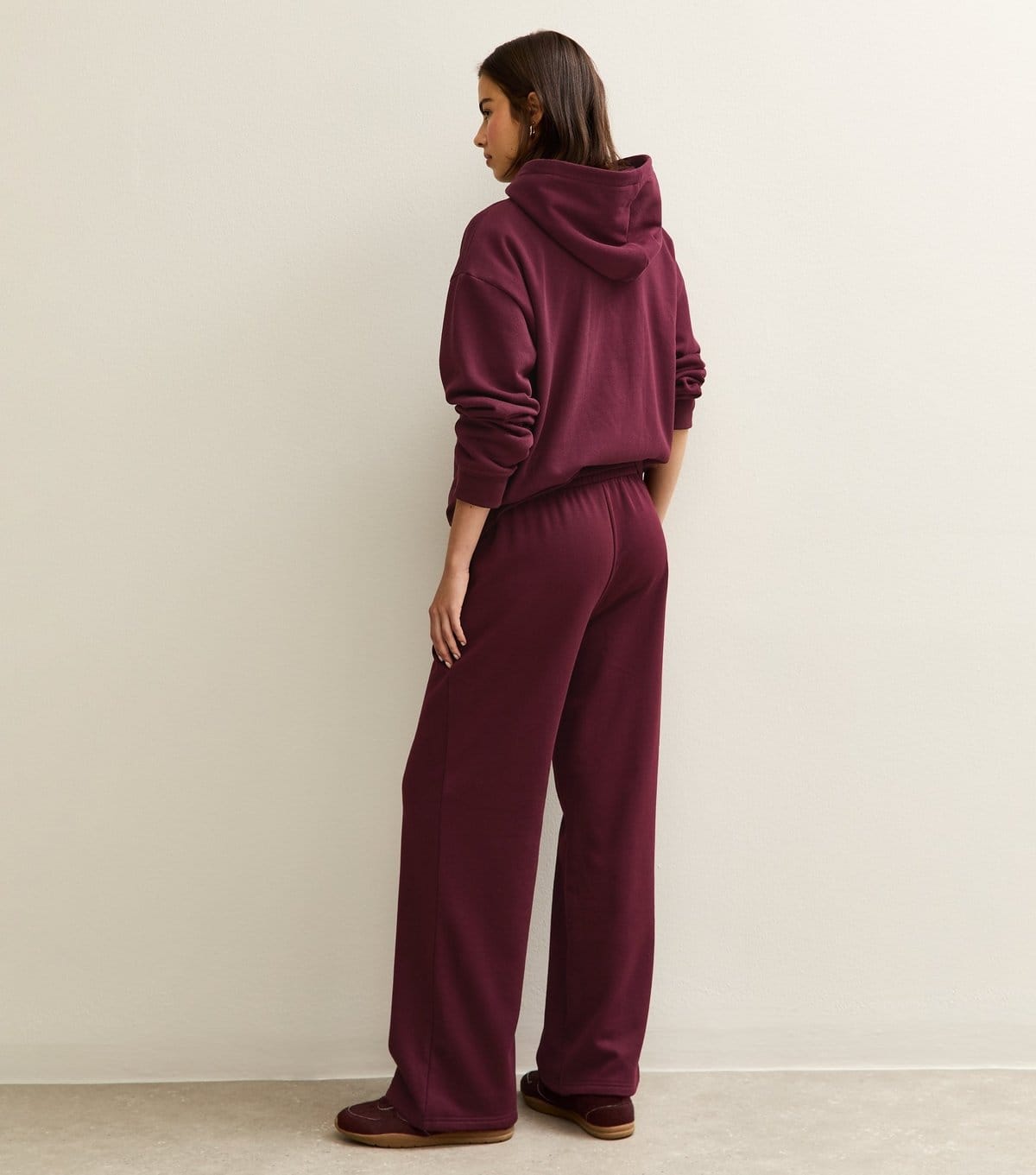 New Look Women's Dark Burgundy Elasticated Waist Wide Leg Joggers New Look - 4
