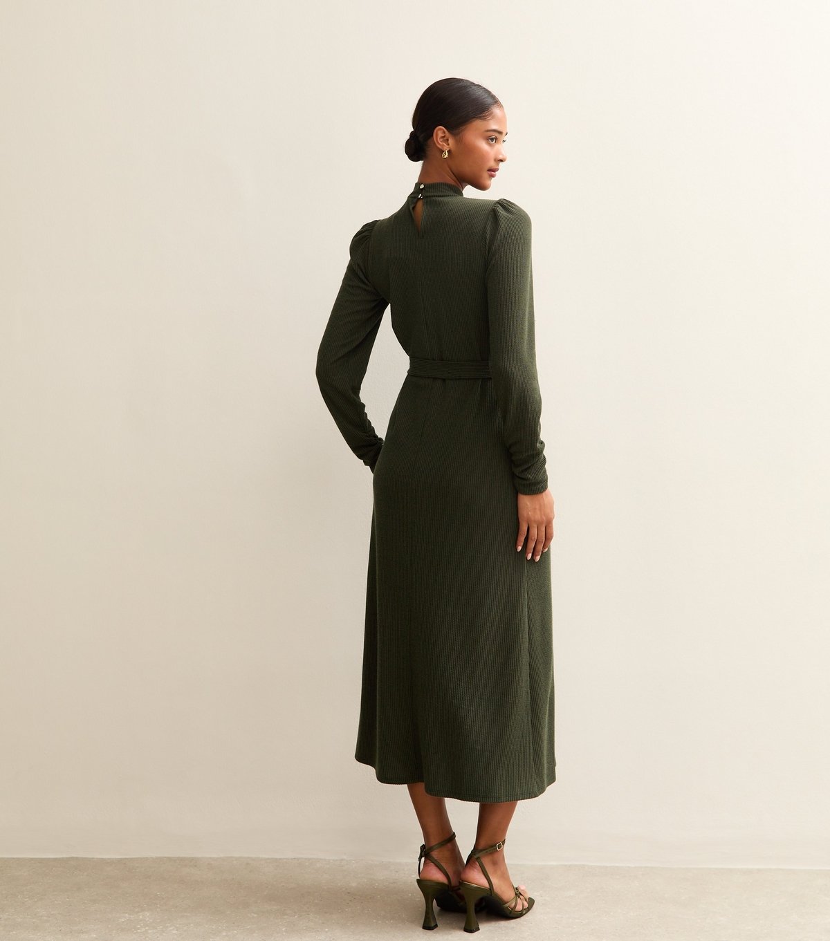 New Look Women's Dark Khaki Crinkled High Neck Midi Dress New Look - 4