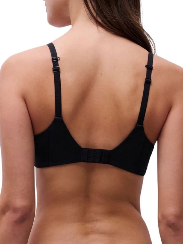 Chantelle Chantelle Women's Glaze Plunge T-Shirt Bra in Black - 2