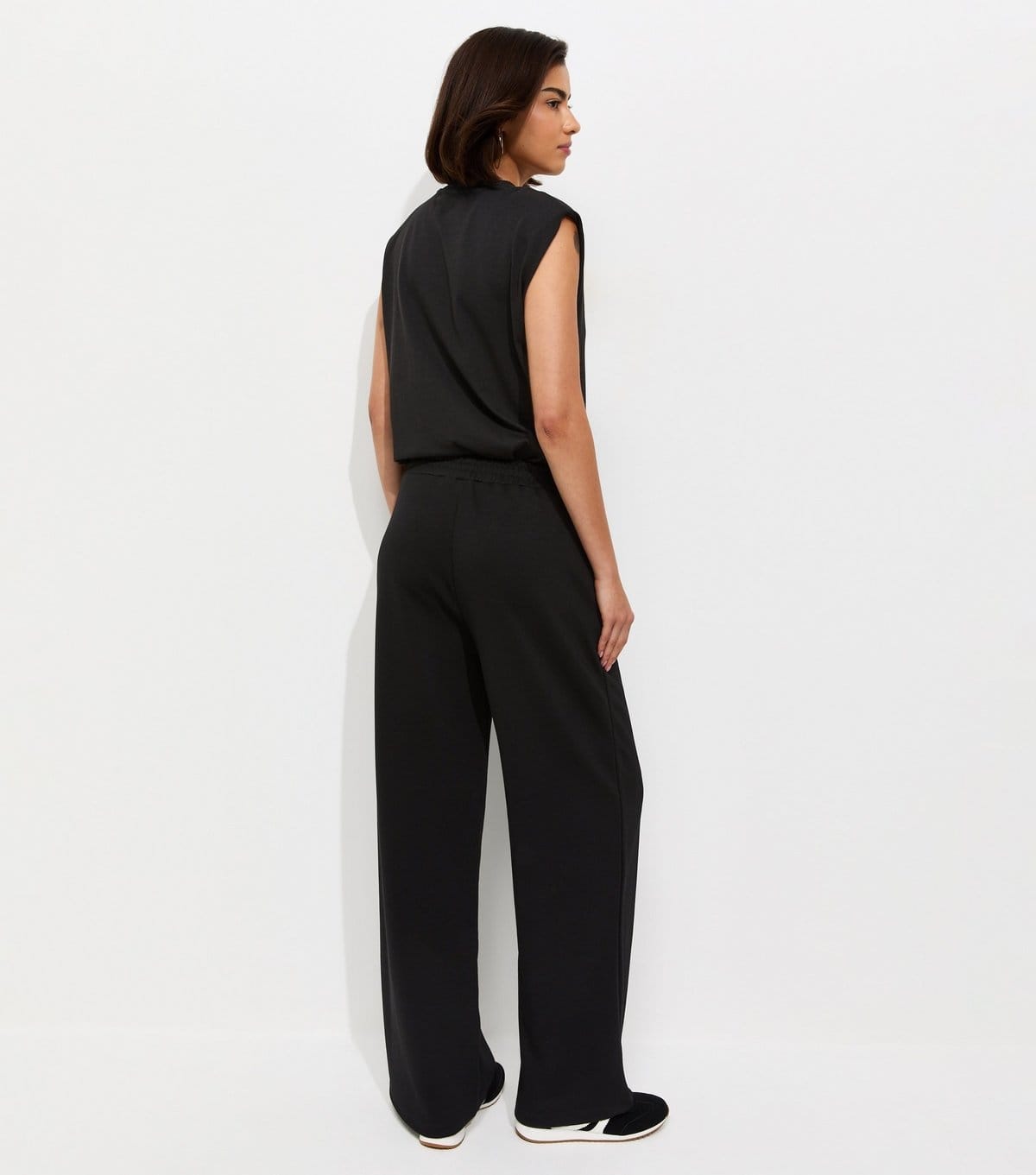 New Look Women's Premium Black Wide Leg Joggers New Look - 4