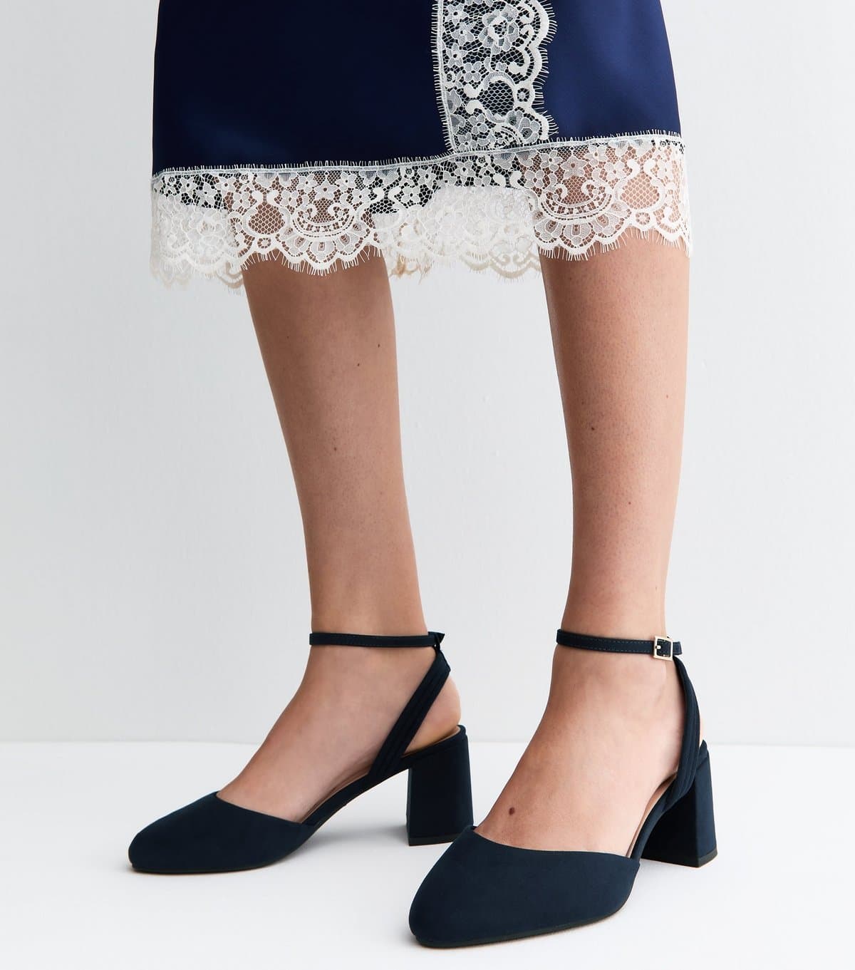 New Look Women's Wide Fit Navy Faux Suede Block Heel Sandals Vegan New Look