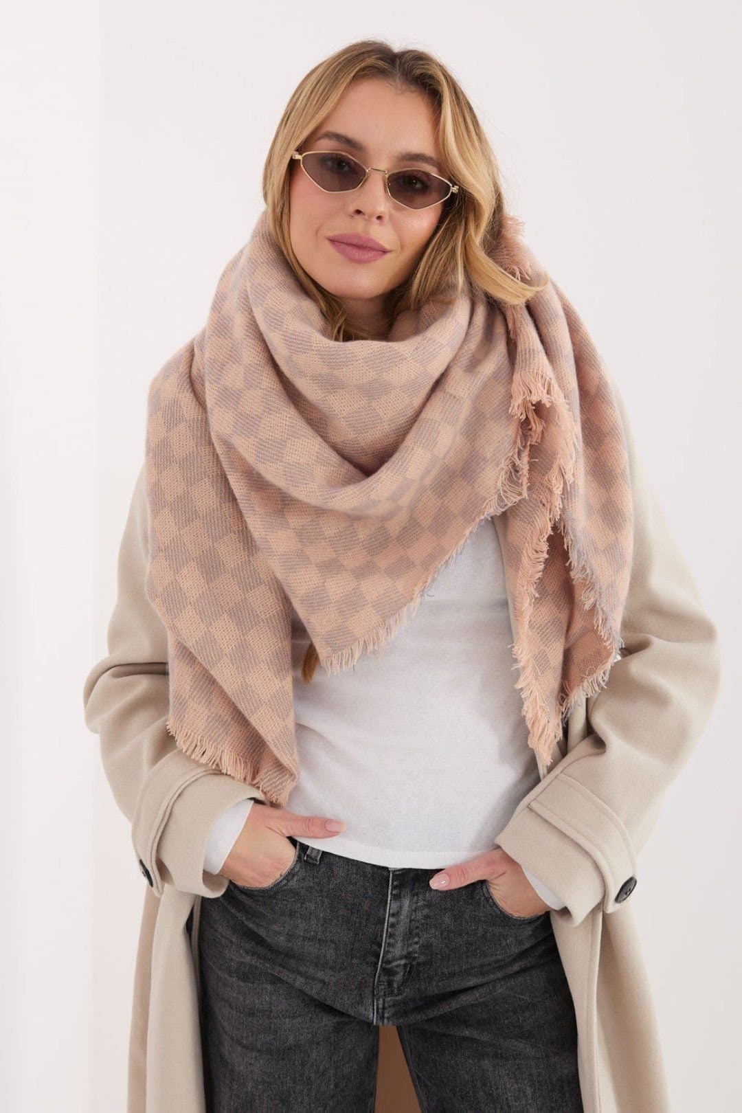 Love Lace Love Lace Women's Geometric Viscose Wool Scarf Shawl with Soft Fringes Wrap in Pink