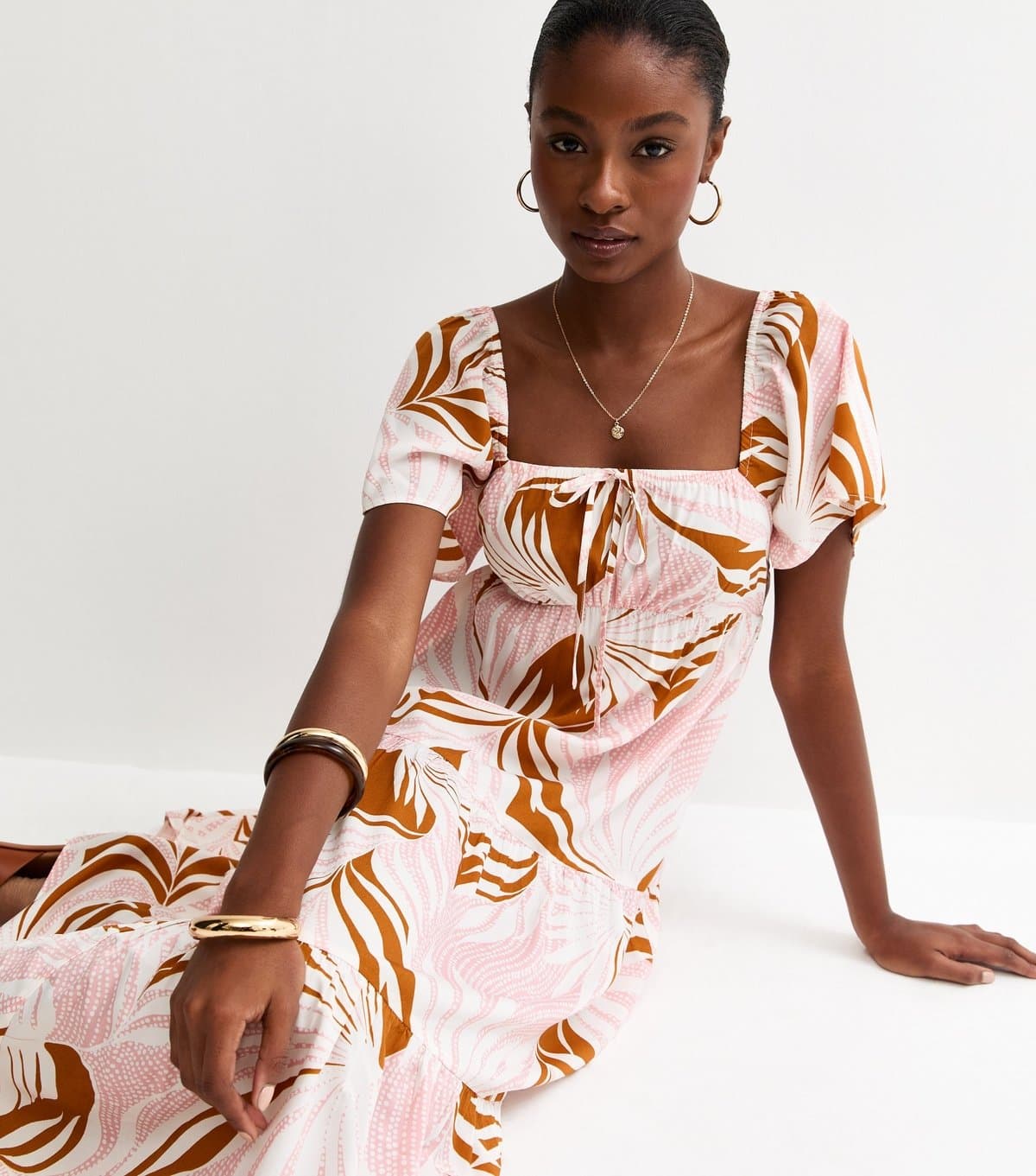 New Look Women's Light Pink Crepe Leaf Print Tiered Midi Dress New Look