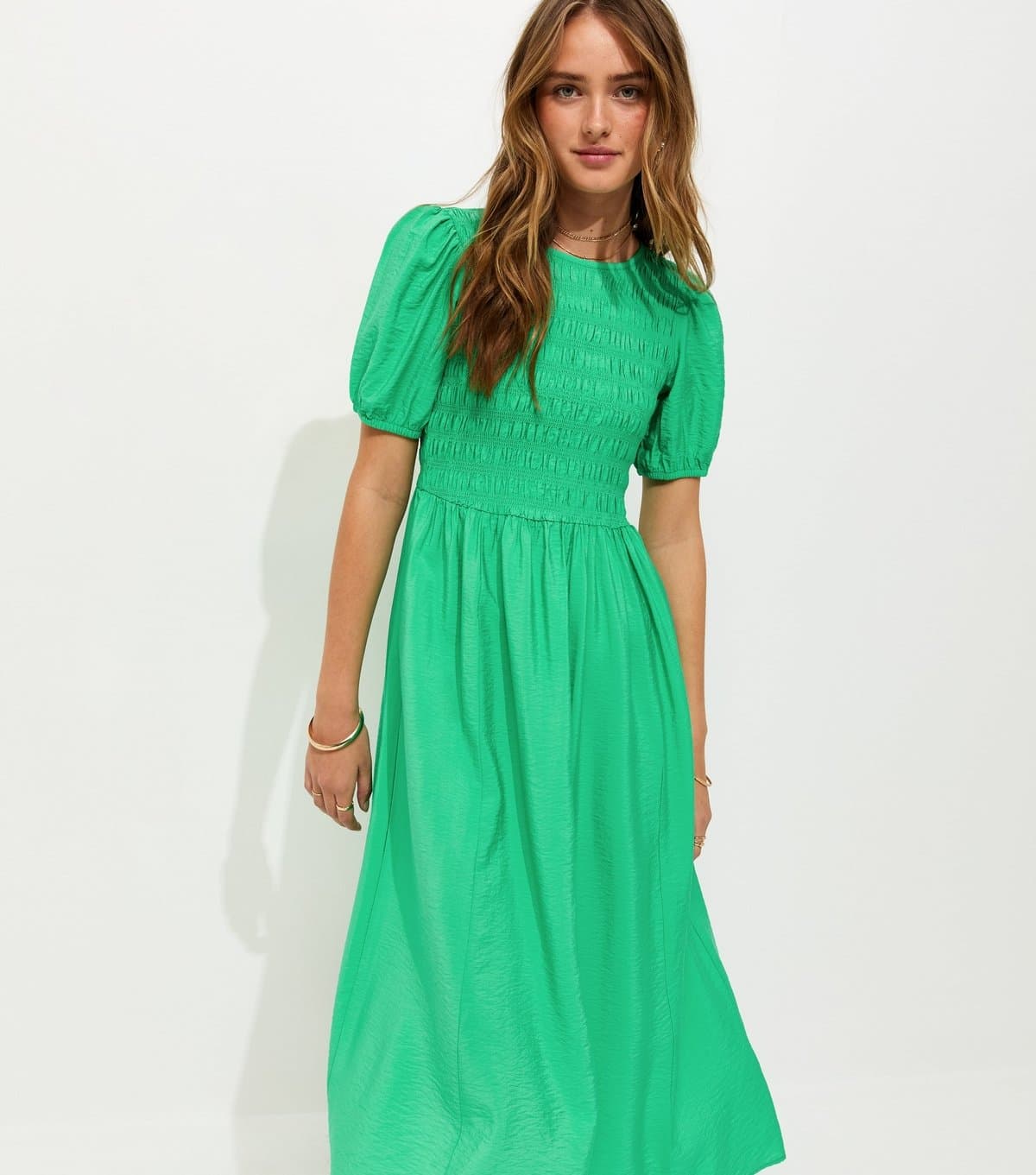 New Look Women's Green Shirred Body Short Sleeve Midi Dress New Look
