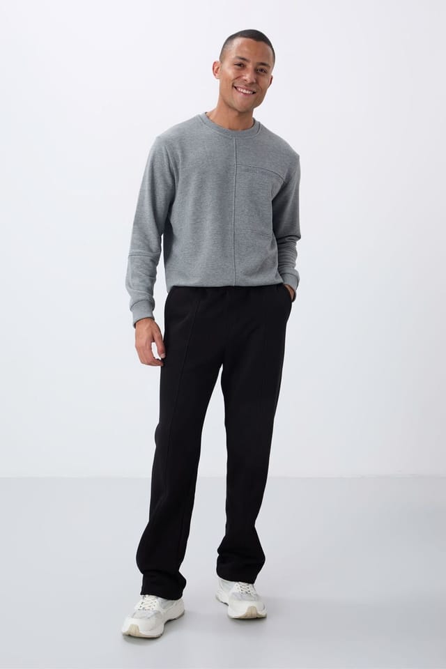 Tommy Life Tommy Life Men's Regular Fit Cotton-Polyester Sweatpants in Black - 2