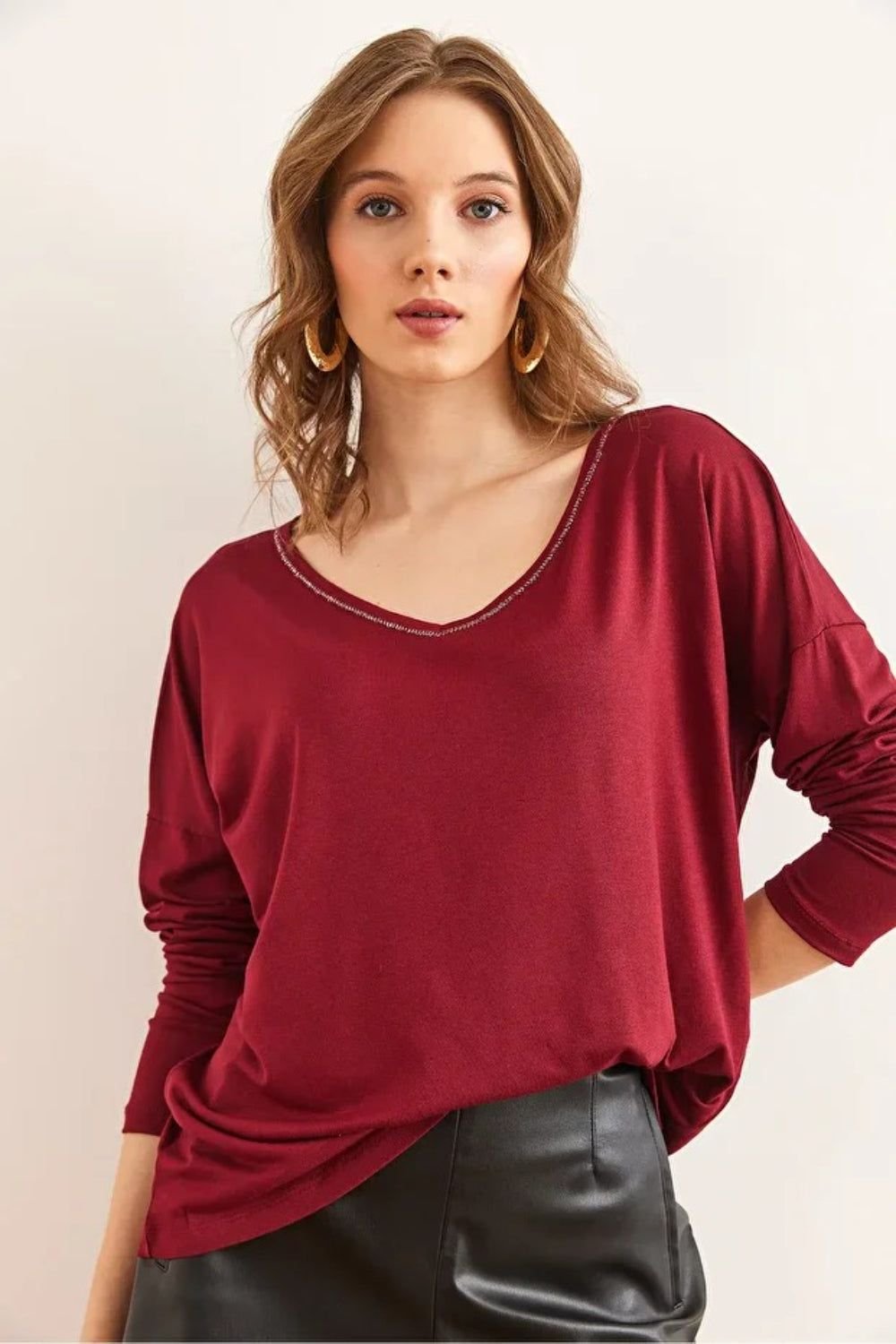 HOXTON GAL HOXTON GAL Women's Regular Fit Casual V-Neck Blouse with Stitch Detail in Burgundy - 3
