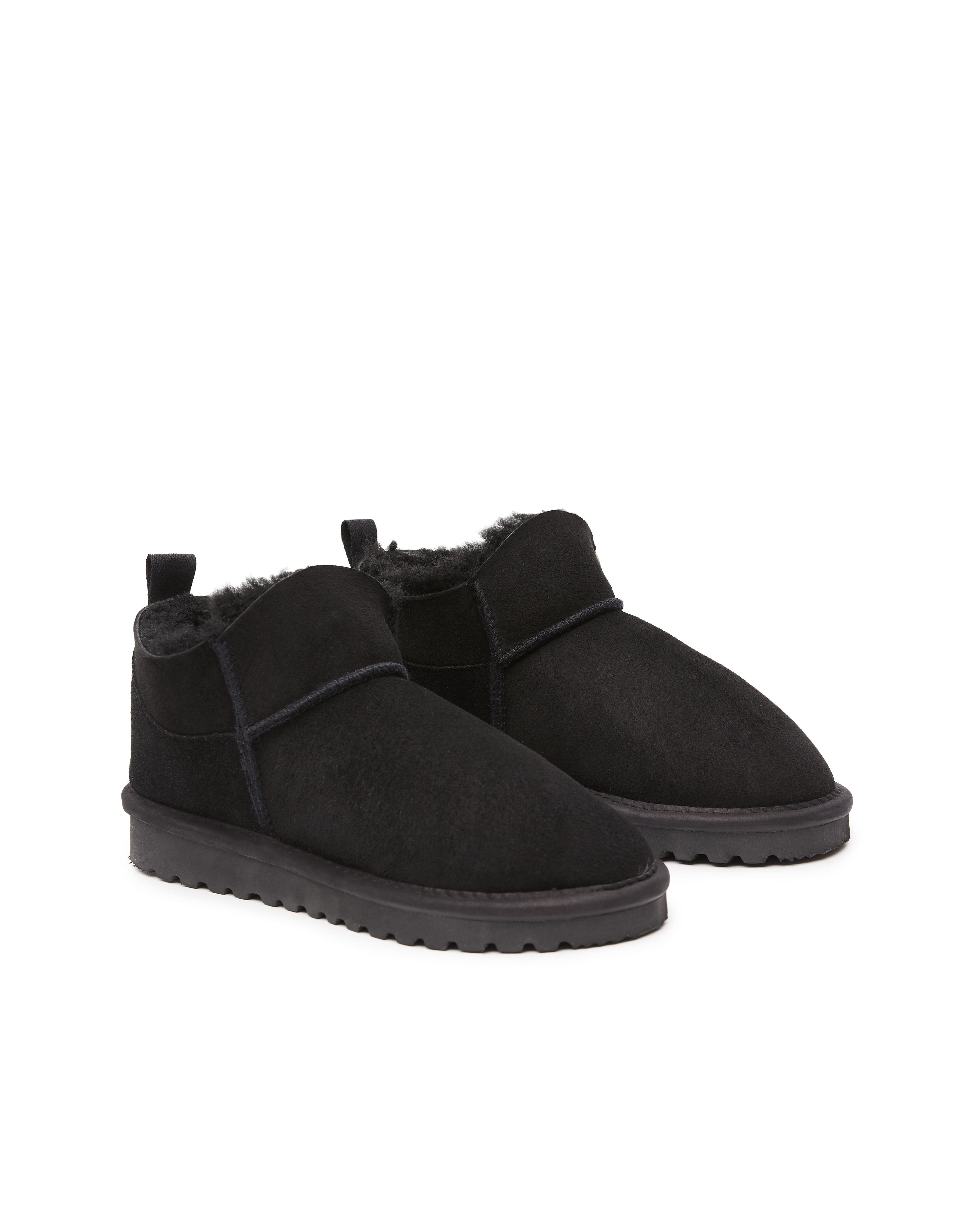 Celtic & Co Celtic & Co Women's Celt Shearling Super Shortie Boots in Black - 2