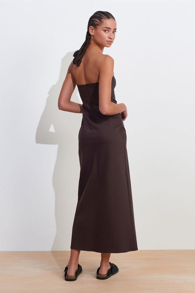 Dilvin Dilvin Women's Strapless Fitted Midi Dress With Slit in Chocolate - 2