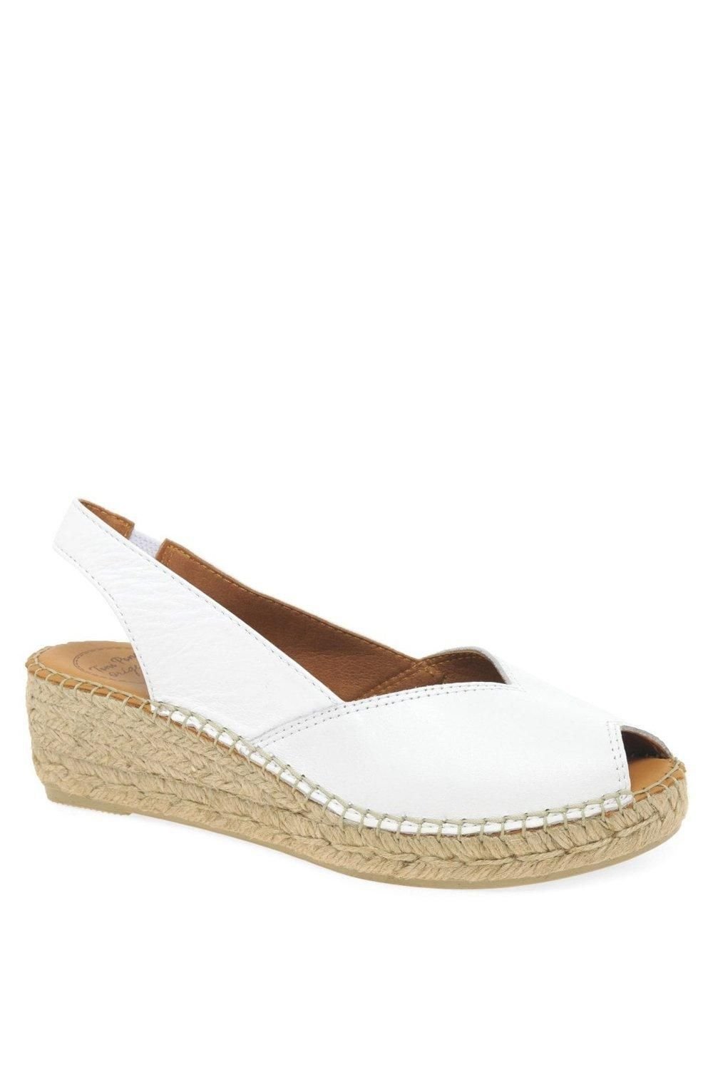 Toni Pons Toni Pons Women's 'Bernia' Wedge Heel Espadrilles Sandals in White - 4