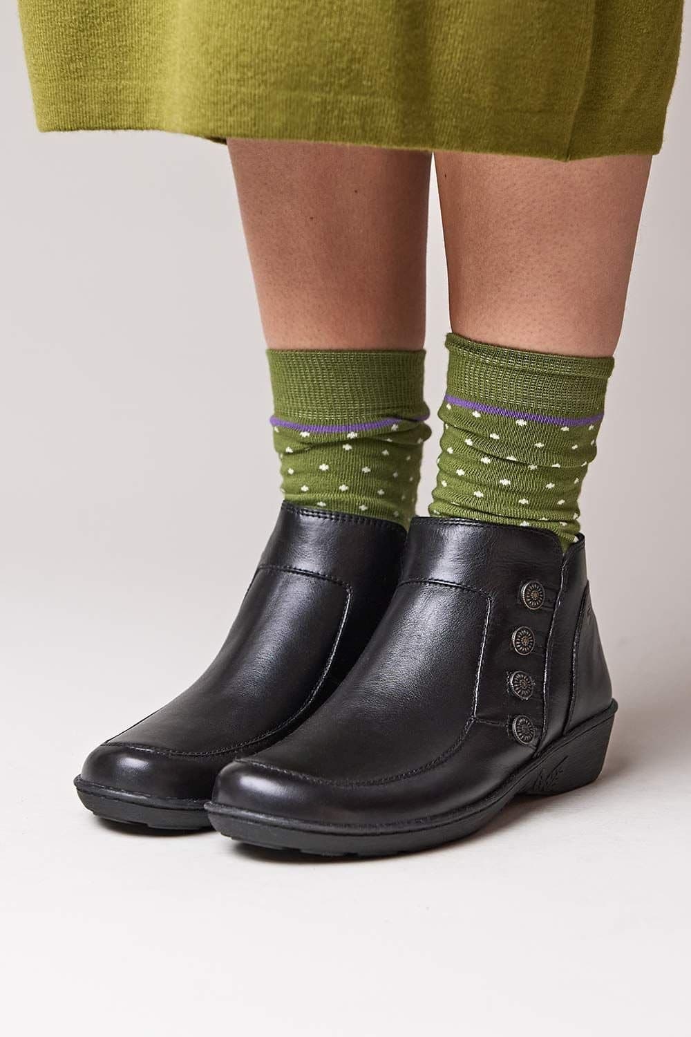 Moshulu Moshulu Women's 'Fruit Drop 2' Lightweight Ankle Boots in Black