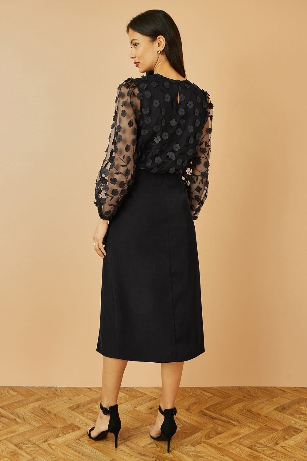Yumi Yumi Women's Black Sheer Sleeve Applique Flower Top - 4