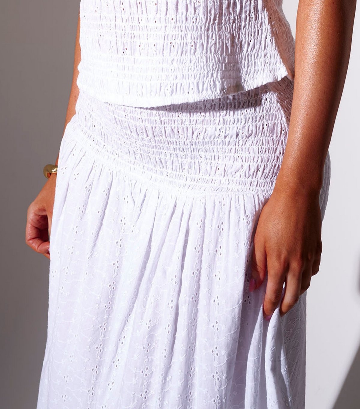 South Beach Women's White Broderie Anglaise Ruched Maxi Skirt South Beach New Look - 3