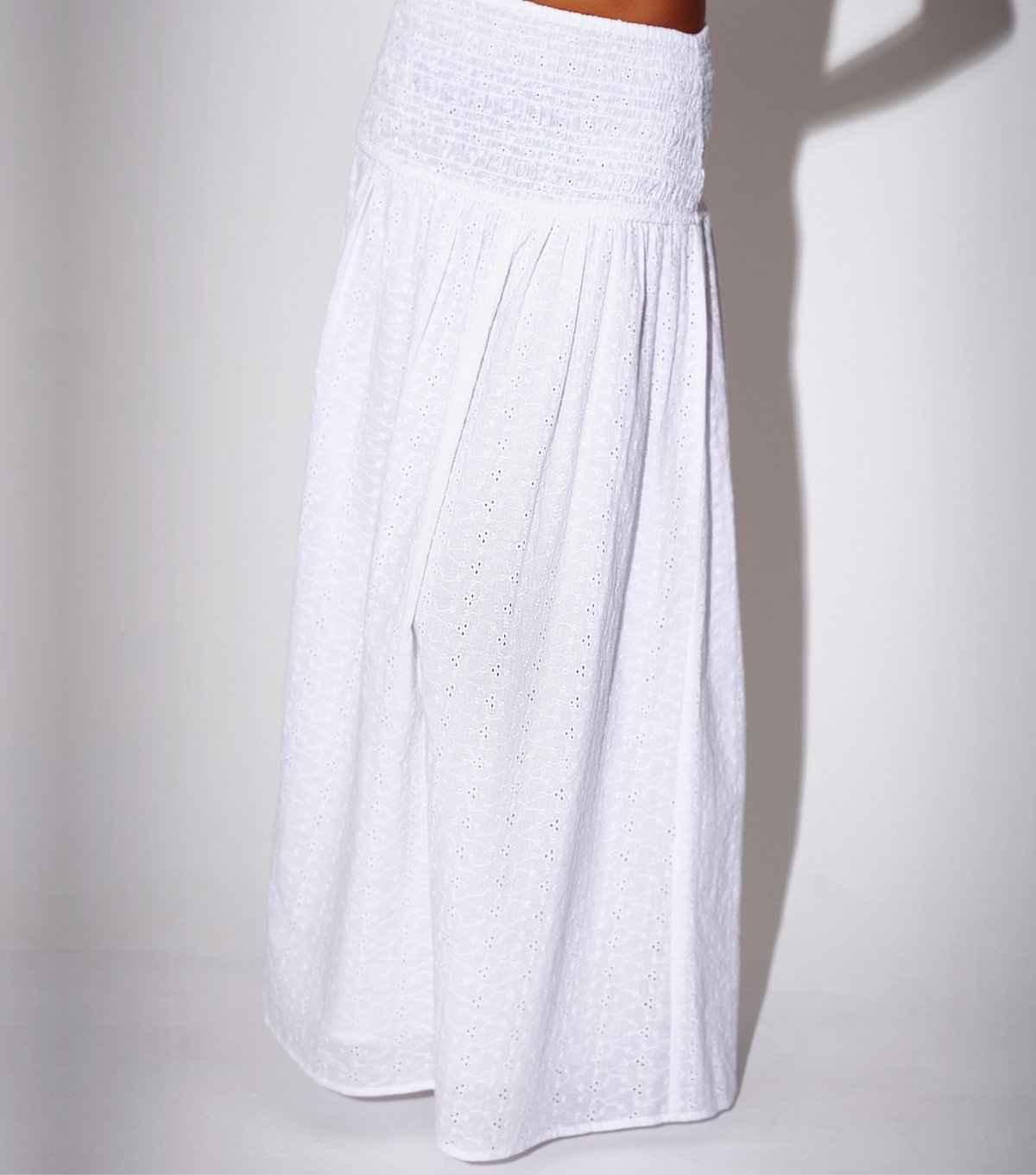 South Beach Women's White Broderie Anglaise Ruched Maxi Skirt South Beach New Look - 4
