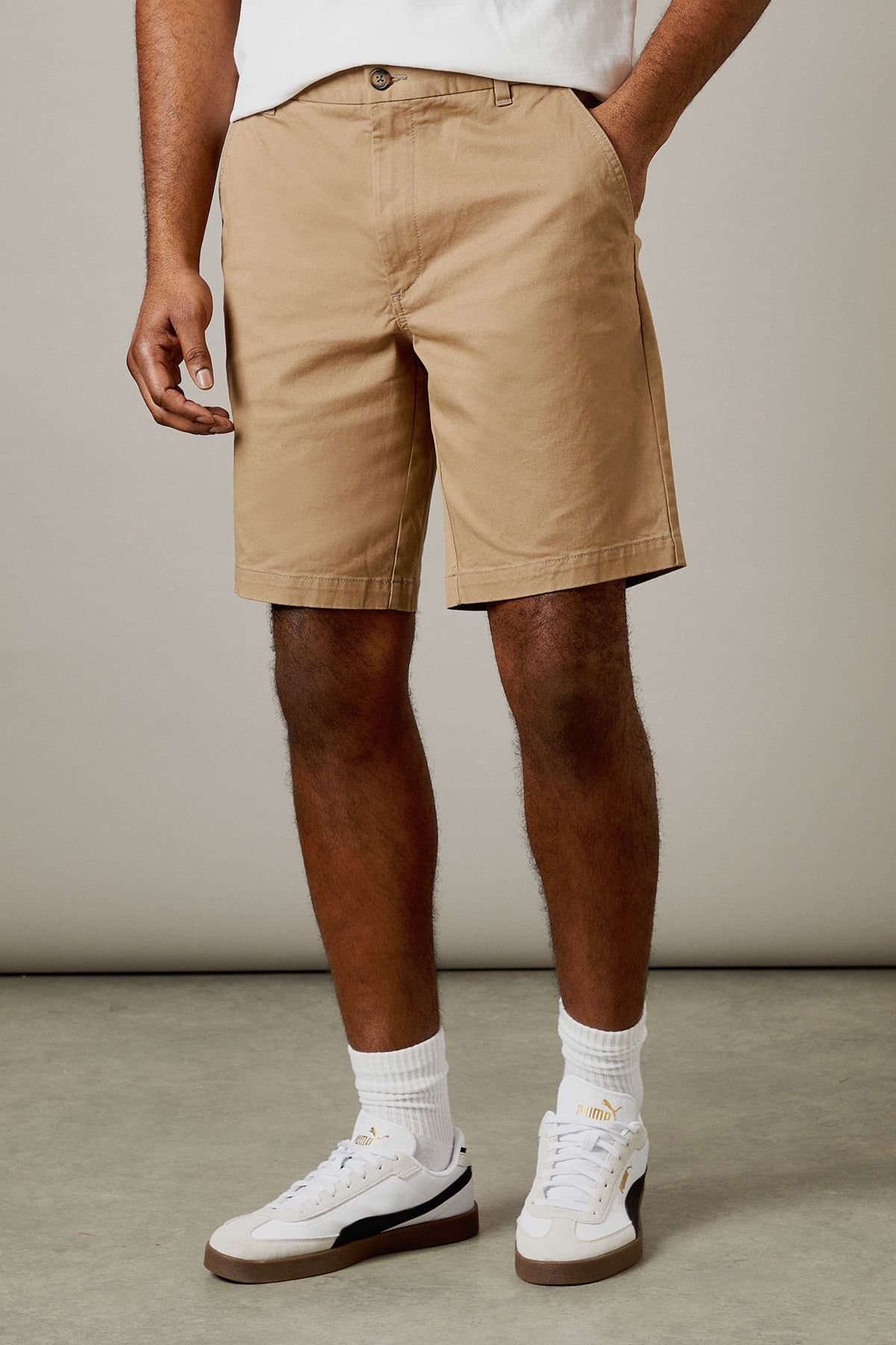 Burton Burton Men's Classic Chino Shorts in Stone