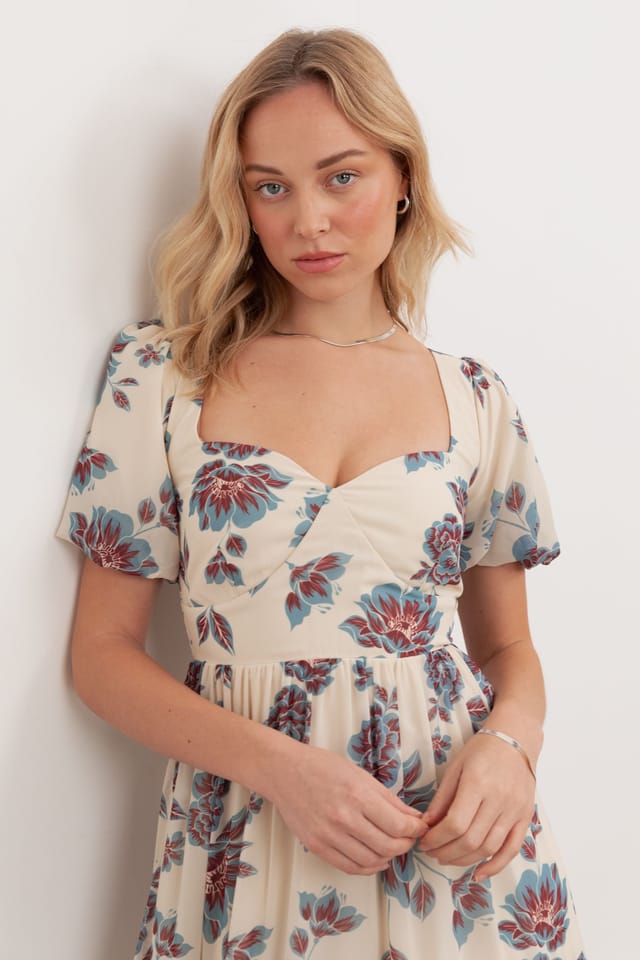 Anaya with Love Anaya with Love Women's Floral Sweetheart Neck Puff Sleeve Midaxi Dress in Cream - 3
