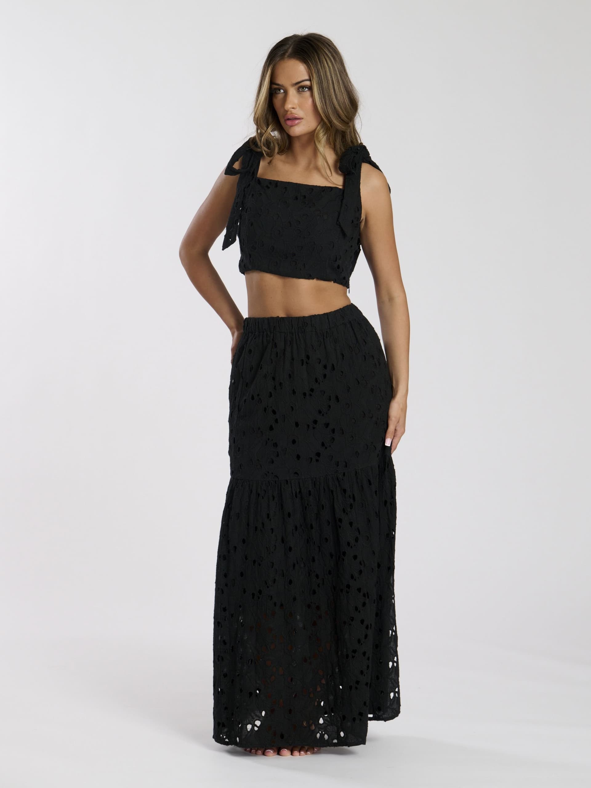 South Beach South Beach Women's Broderie Midi Skirt in Black