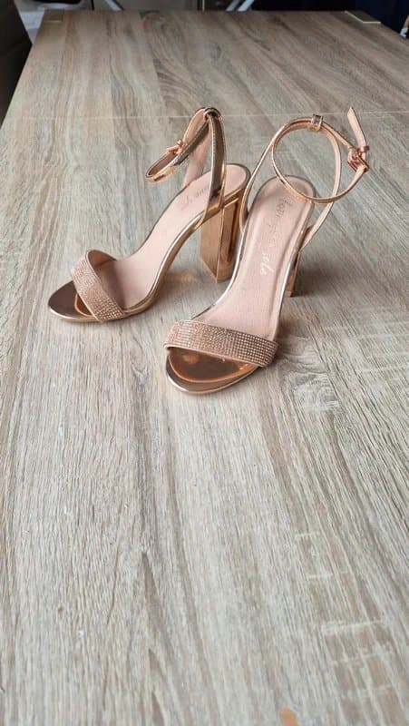 New Look Rose gold metallic, ankle strap, block heels sandals with diamante-embellished front strap
