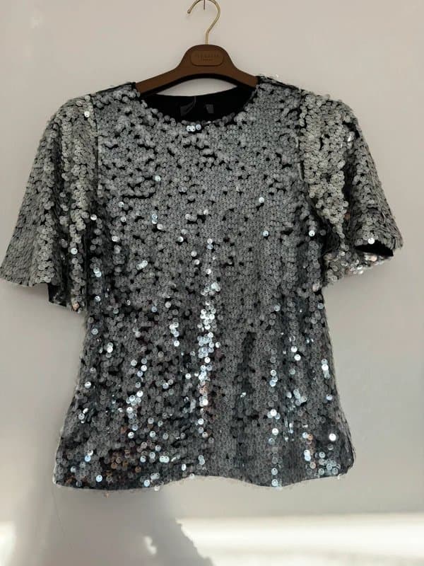 Mint Velvet New Mint Velvet party silver sequin top - RRP 89 - M